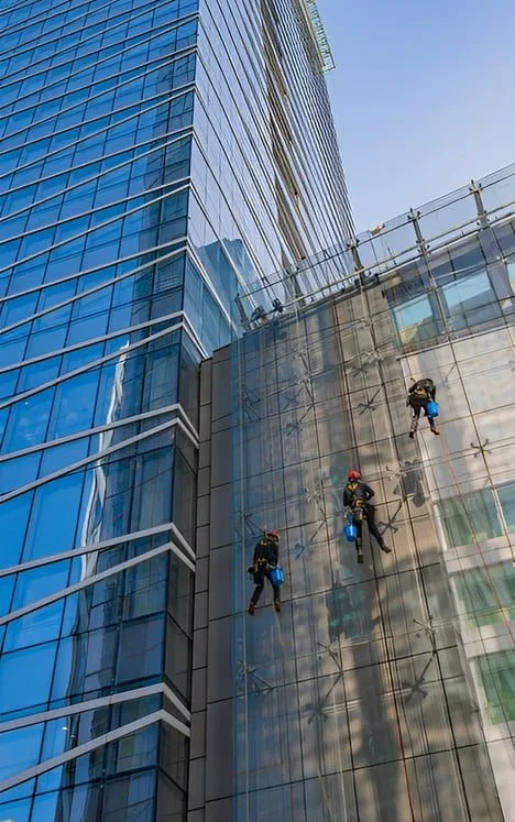 High Service — Alpinismo Industrial em Curitiba/PR